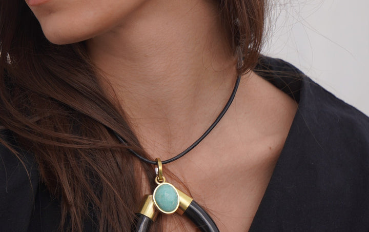 Collar Cuero Bronce