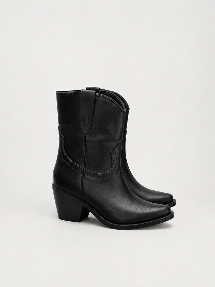 Bota Corta Consuelo Negro