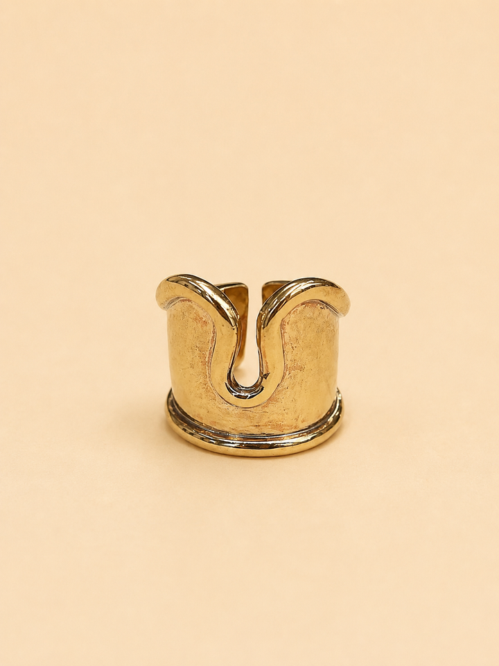 Anillo diseño "V" Bronce