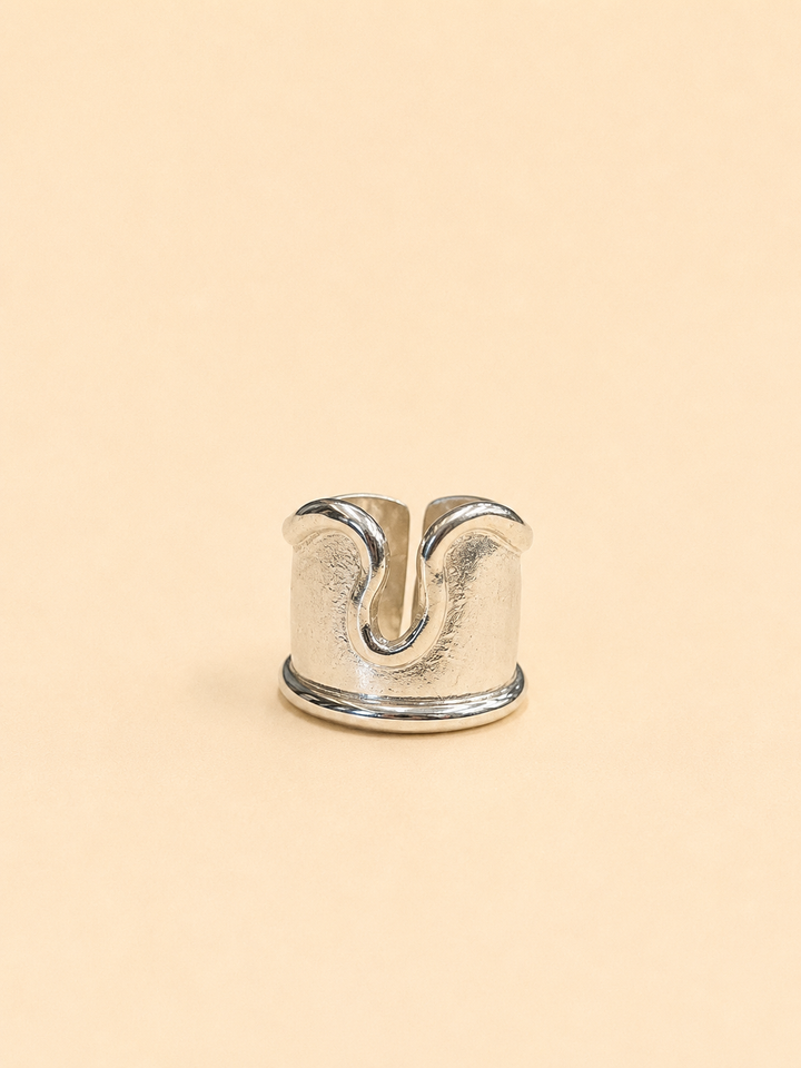 Anillo diseño "V" Plata