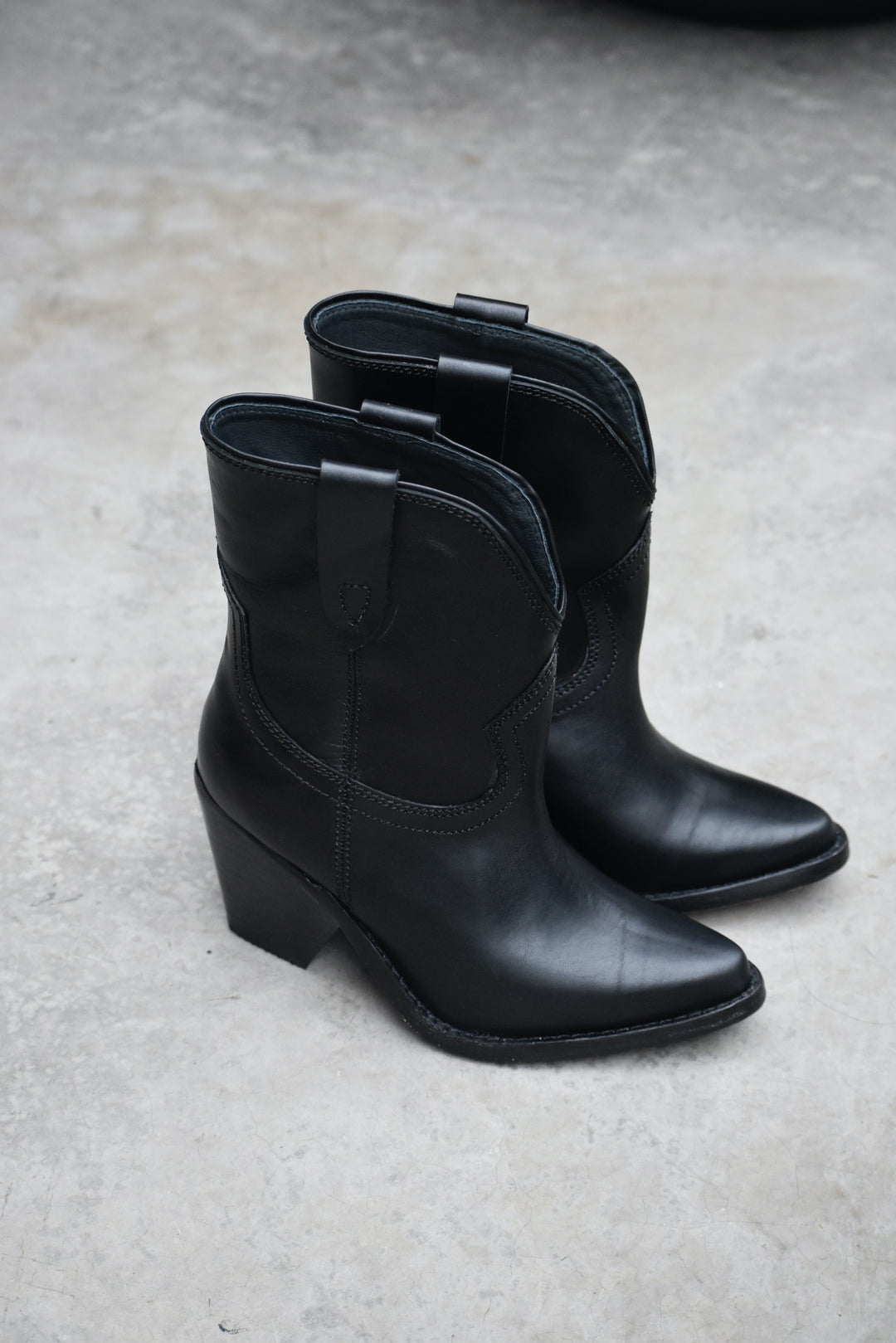 Bota Corta  Consuelo Negro