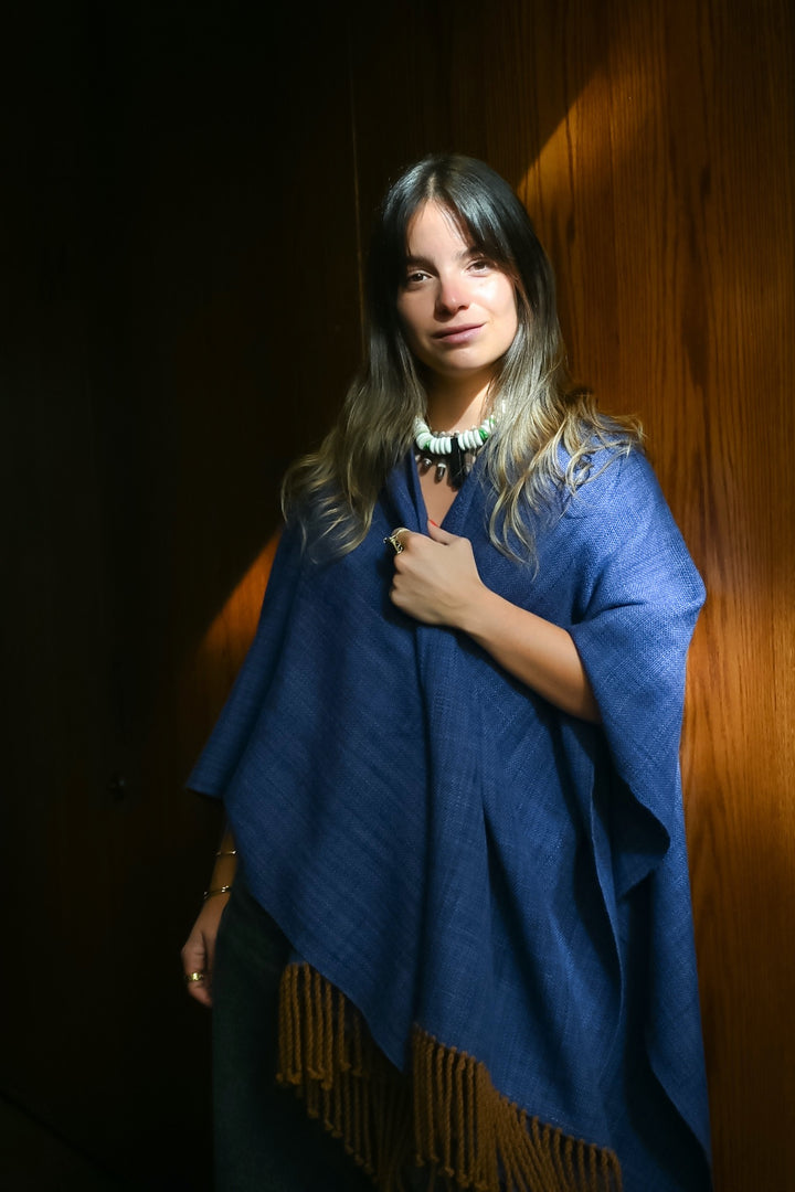 Manta Alpaca Azul Flecos Camel