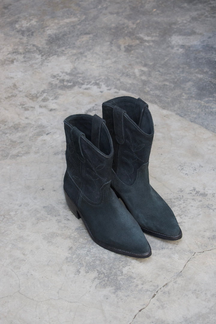 Bota Vaquera Gamuza Corta Negra