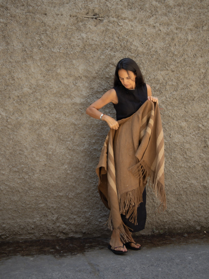 Manta de Lino Café Vicuña