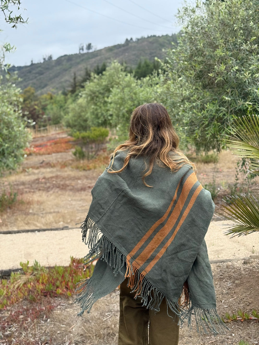 Manta Lino Militar Dorado