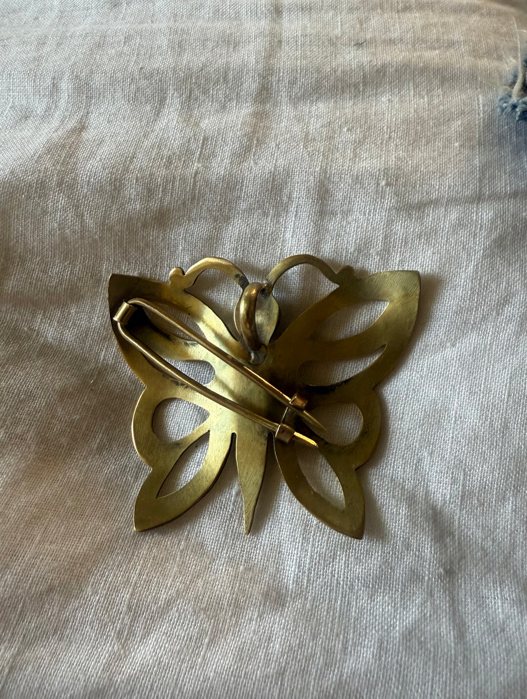 Mariposa colgante y prendedor bronce turquesa