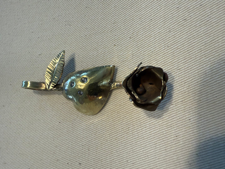 Rosa Corazón de Bronce