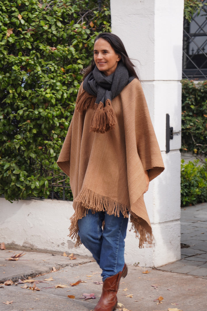 Poncho Alpaca Camel Unisex