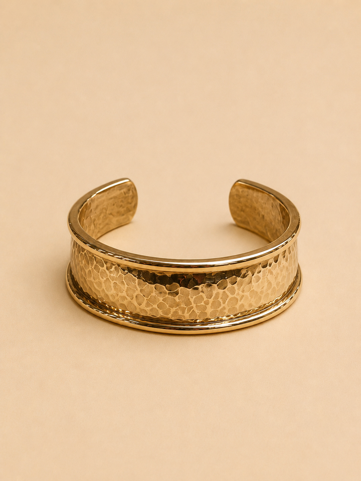 Esclava de Bronce martillada S
