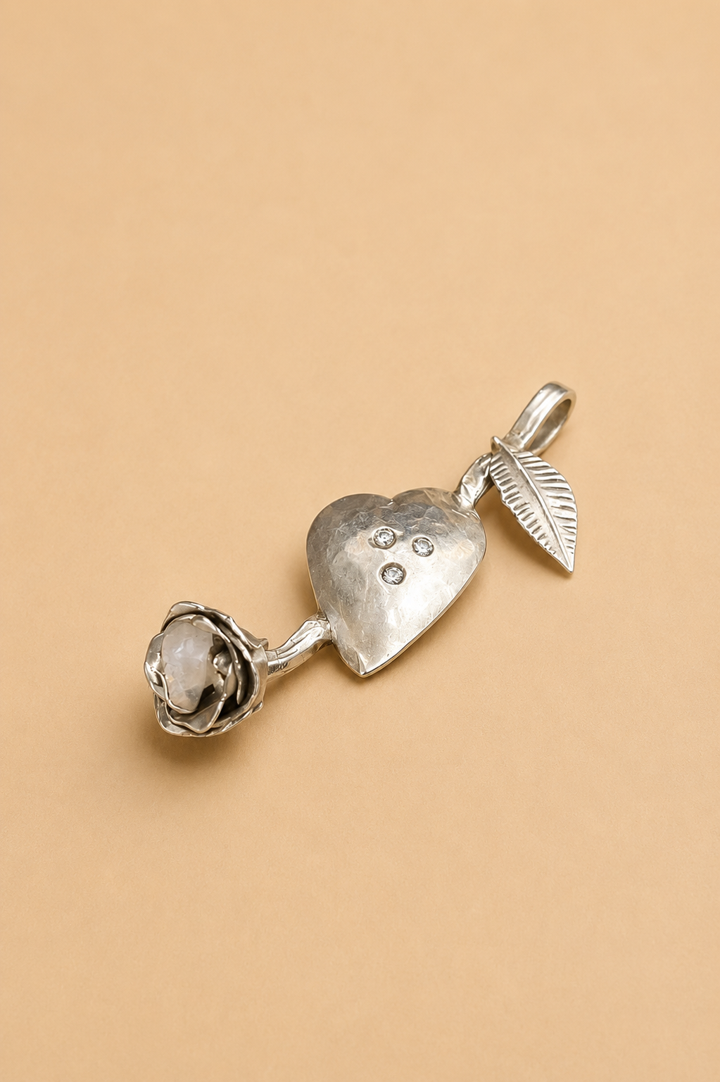 Colgante Rosa Corazón de Plata con Circón