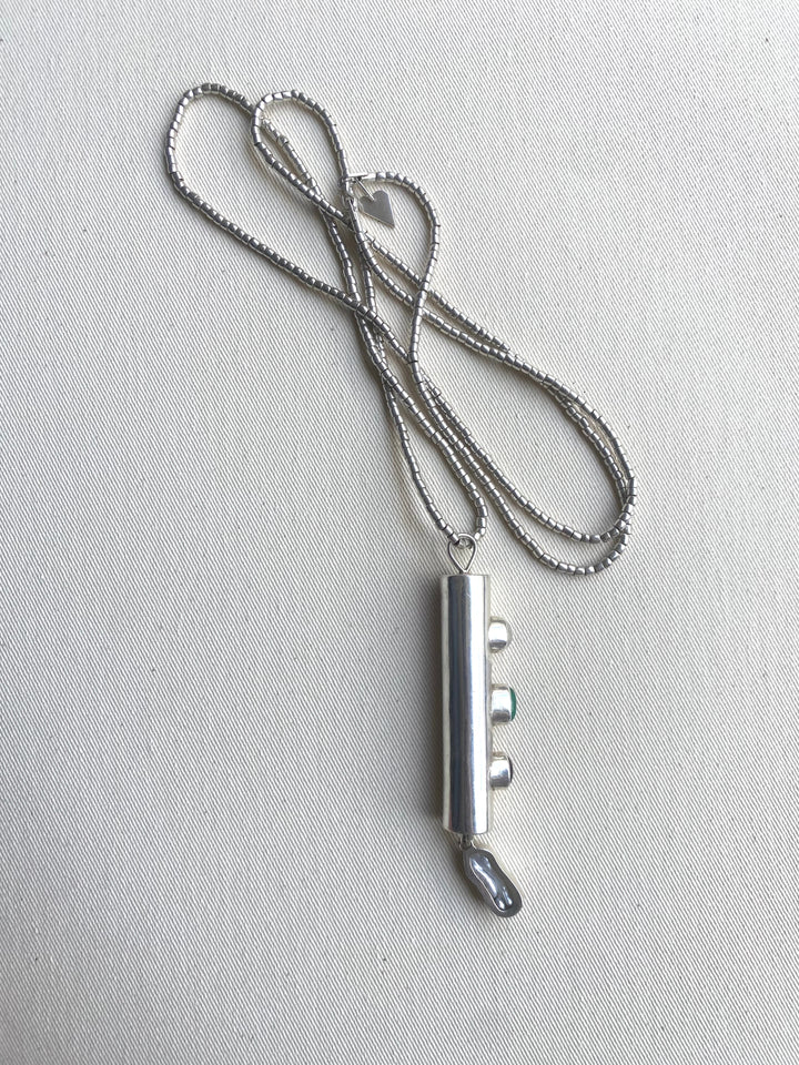 Collar de mostacilla